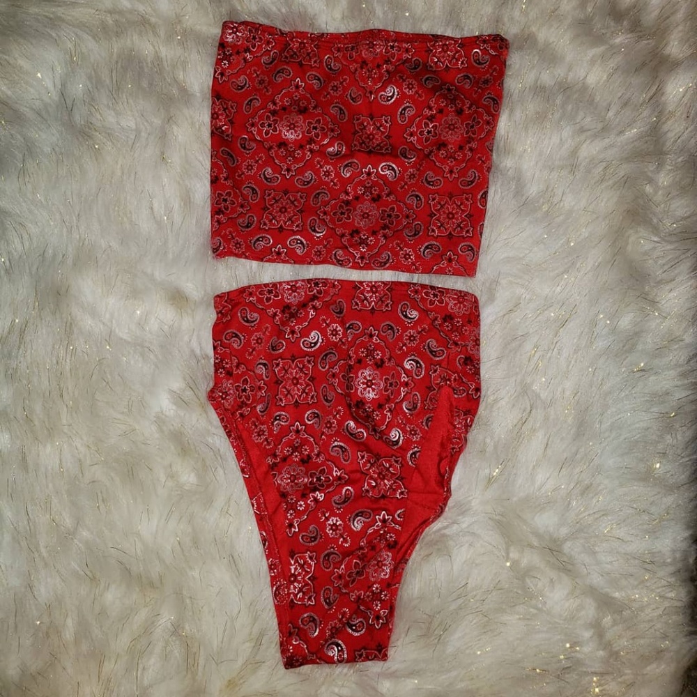 @Shopeatsleeprave Red Bandit Set